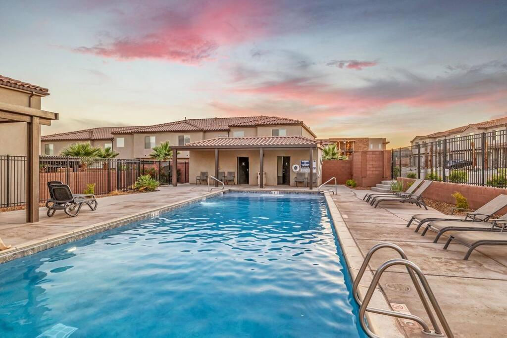 St George, Private Hot Tub/Patio, New Community Villa Washington Exterior photo